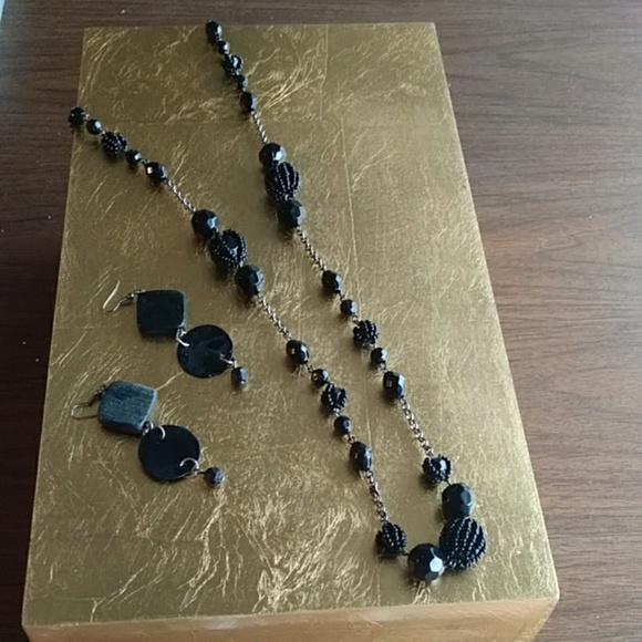 BIG SALE Wood Necklace and earnings - Picture 1 of 1